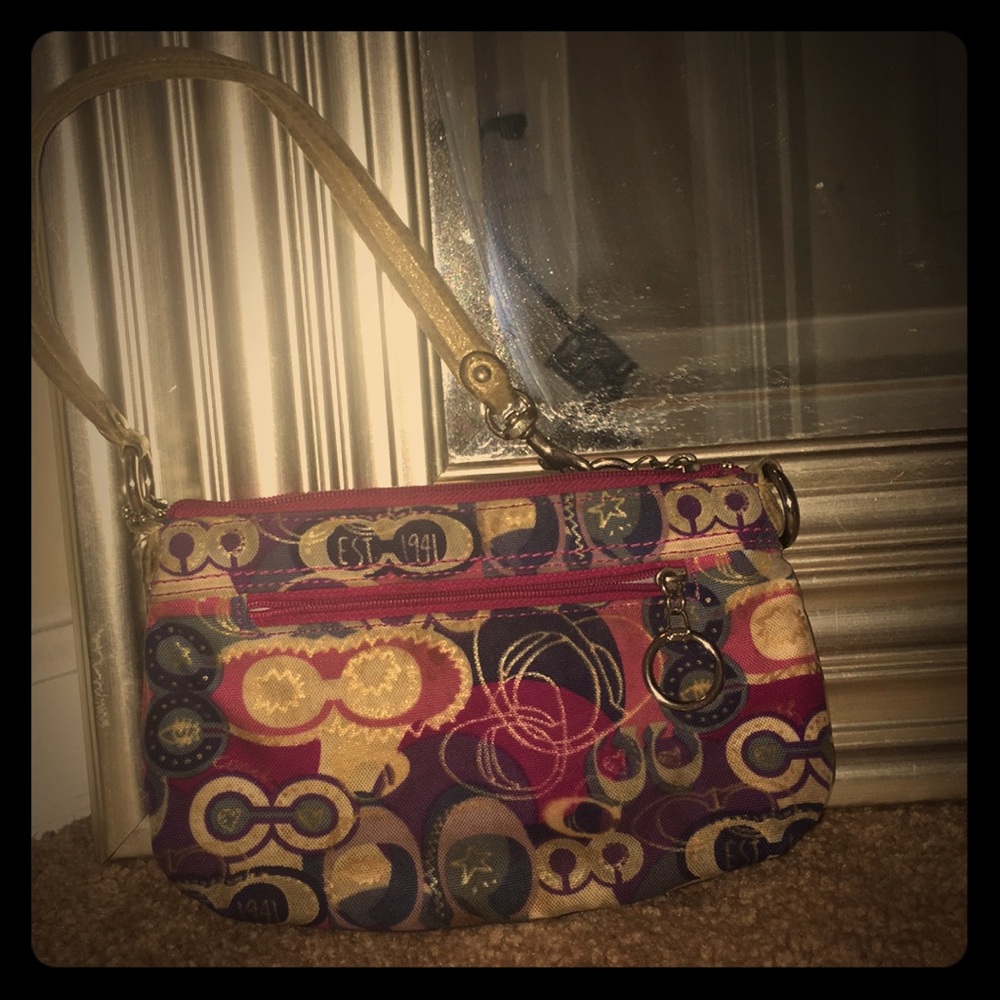 Coach Poppy Wristlet